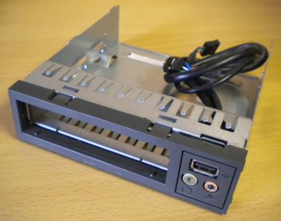 Fujitsu K666-C23 5,25 Zoll Floppy Einbaurahmen + USB+Audio IO anthrazit* pz218