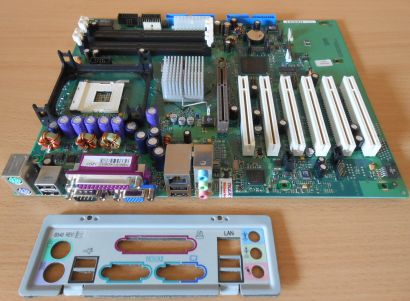 FSC D1567-A22 GS 2 Mainboard +Blende Sockel 478 SATA VGA Audio Gigabit LAN* m697