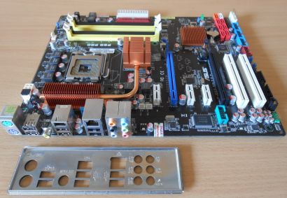 Asus P5Q Pro Rev 1.03G Mainboard +Blende So775 FSB1600 DDR2 8xSATA 2x PCI-E*m704