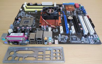 Asus P5N-D Rev 1.02G Mainboard +Blende Sockel 775 nForce 750i SLI PCIe DDR2*m878