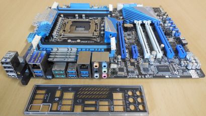 Asus P9X79 Deluxe Rev 1.03 Mainboard + Blende Intel X79 Sockel 2011 Wi-Fi* m1113